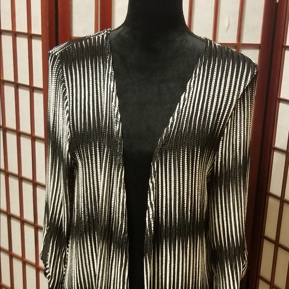 Cover up black/white tunic-B138
